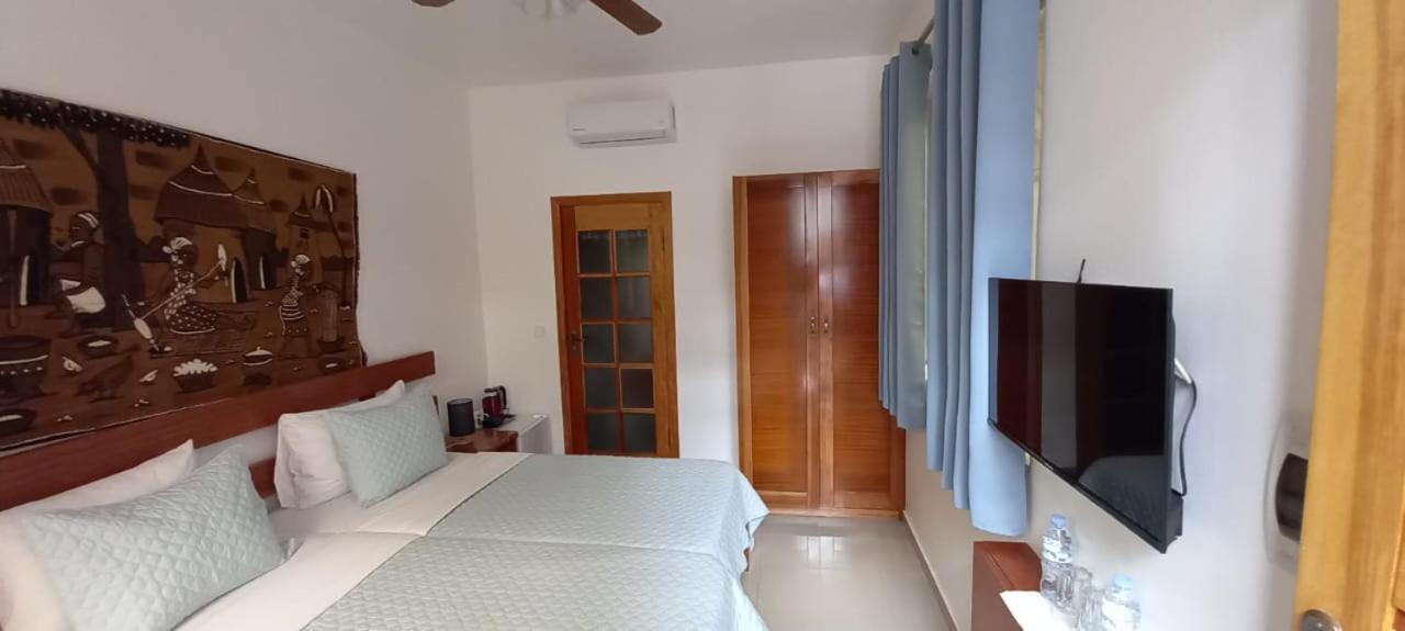 Hotel Viajante Tarrafal  Extérieur photo